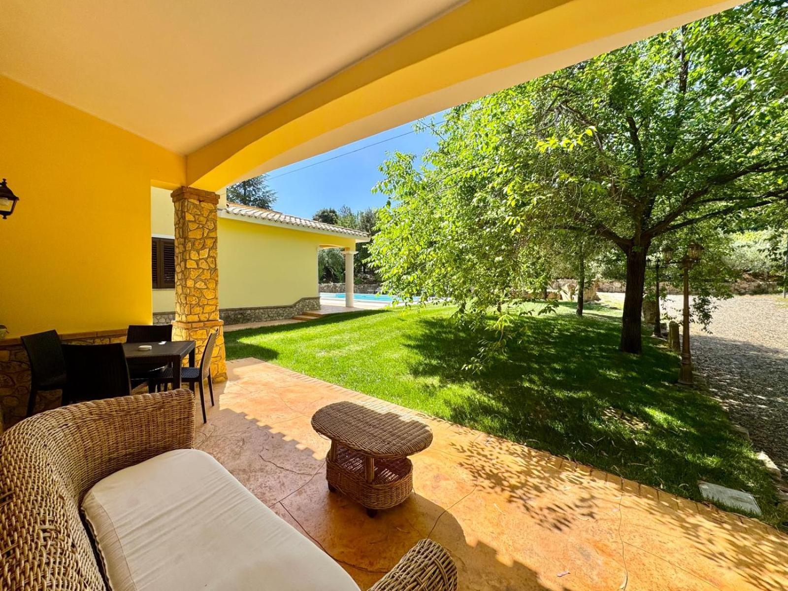 Villa With Pool Cardedu Ngoại thất bức ảnh